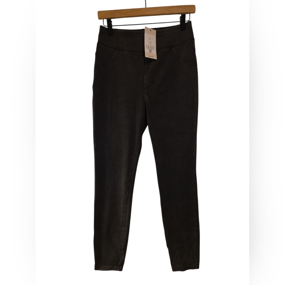 Halara, NWT, Skinny Pants, Elastic Waist, Stretchy, Women's Sz M, L- 37 Inches F